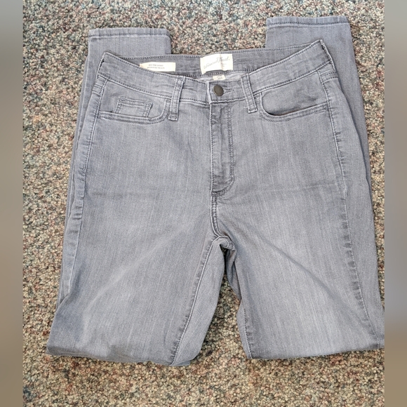 Universal Thread High Rise Skinny Gray Jeans, Size 4 / 27R - Picture 3 of 10